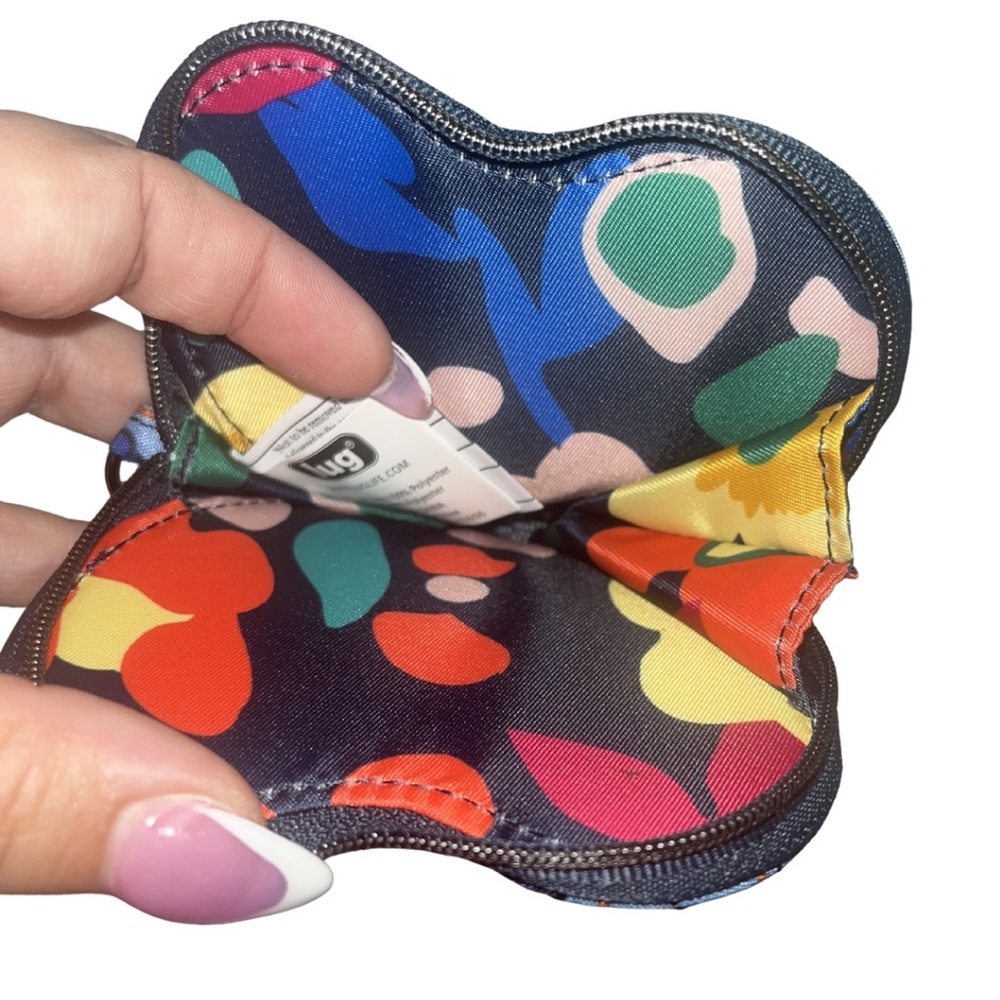 NWOT Lug Heart Pouch in Geo Flora